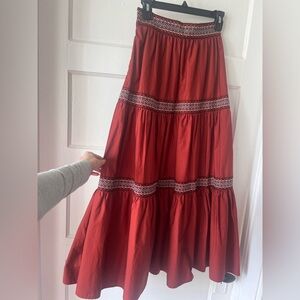 New! ($129 retail) Perfect fall time skirt Chic Red Tiered Midi Skirt